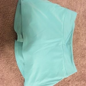 NWOT Lululemon Play Off the Pleats skirt